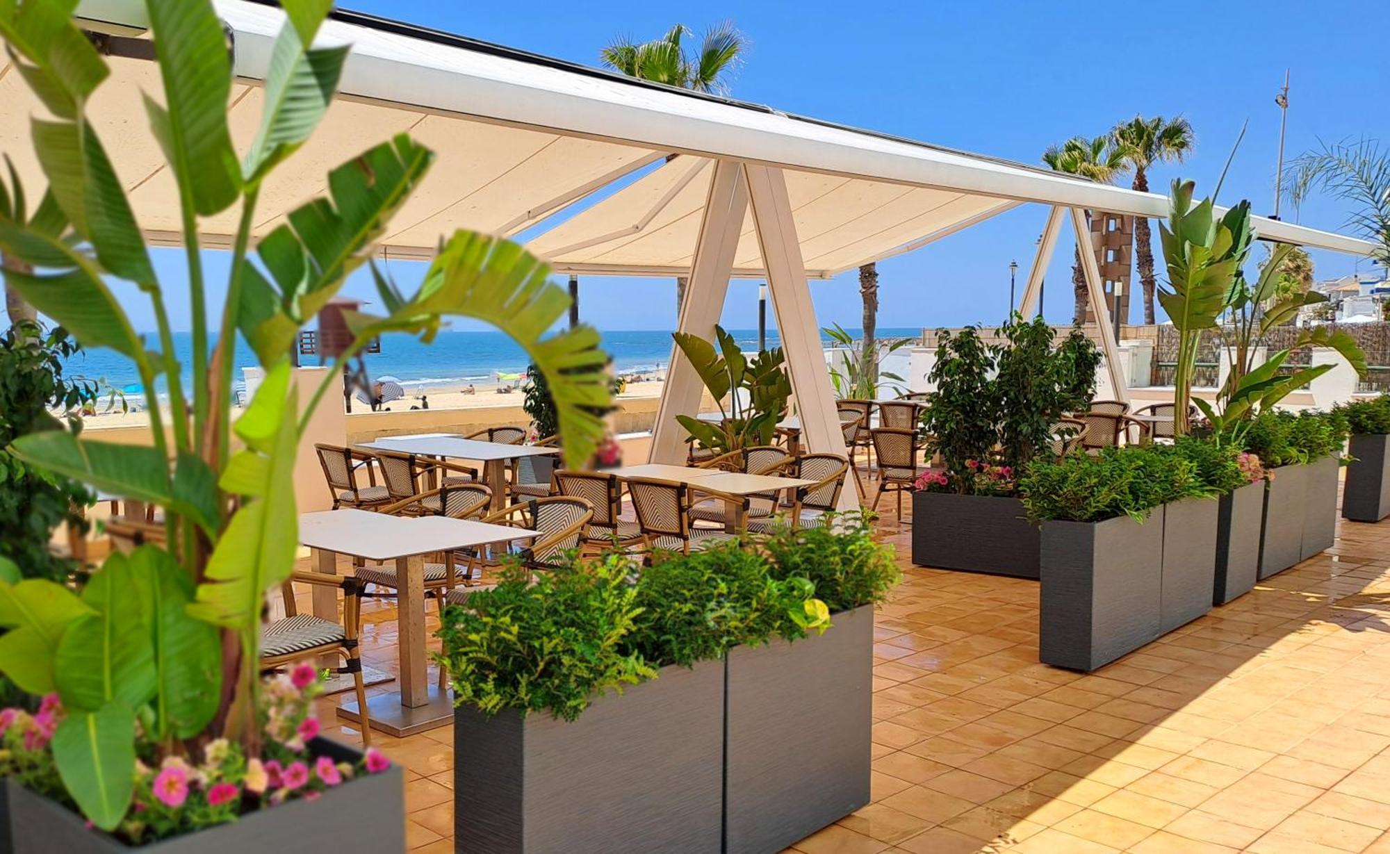 Hotel Vertice Chipiona Mar Exterior foto